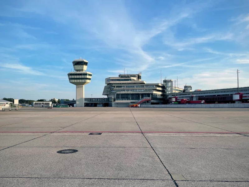 TXL Berlin Tegel, Tower, Terminal B